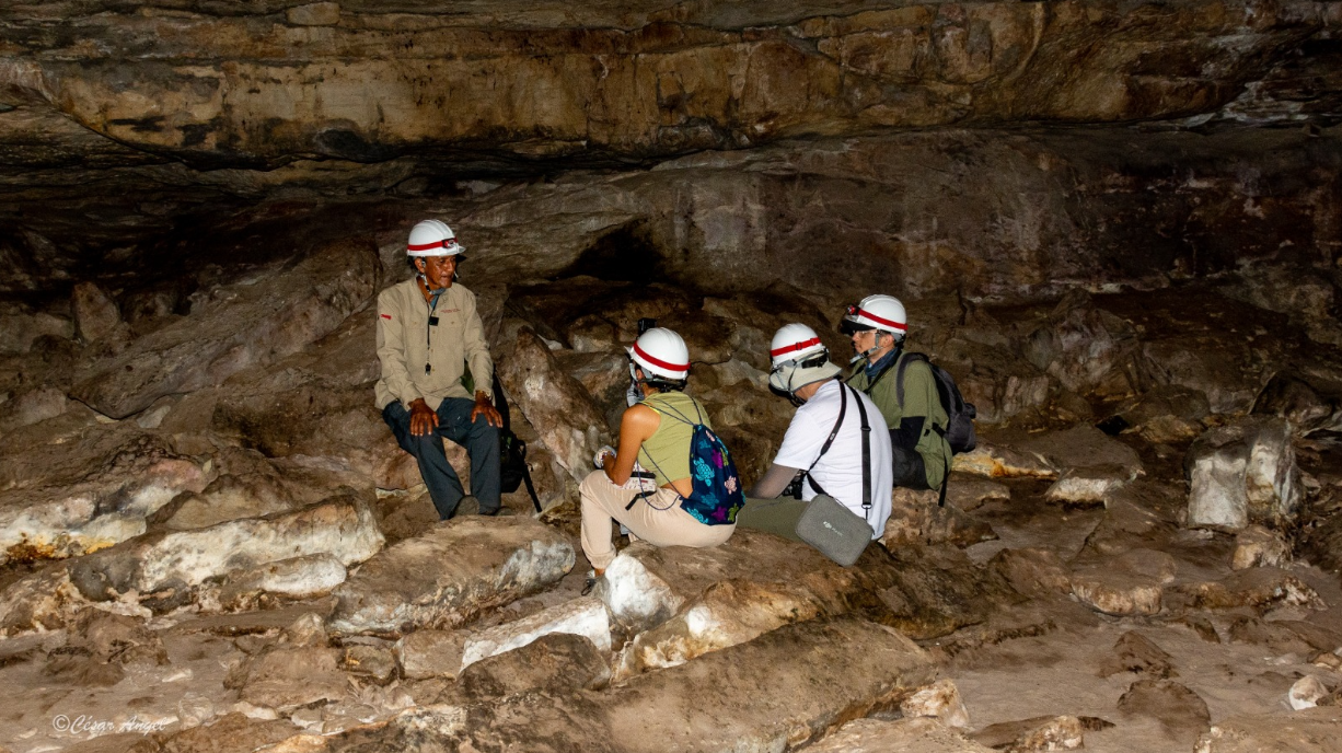 Asociación Fantasías de Cerro Azul Puerta del Chiribiquete.